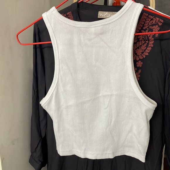 H&M cropped vest top | - Picture 8 of 10